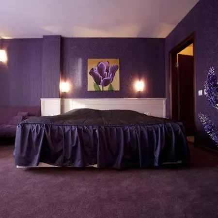 Aris Hotel 3*